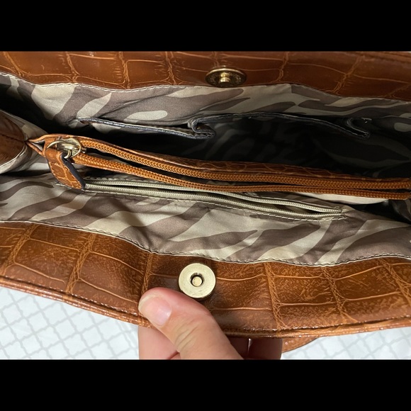 Ann Klein Brown Shoulder Bag - Picture 5 of 10